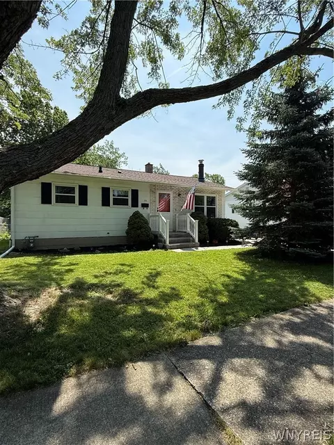 79 Frederick Rd, Tonawanda, NY 14150