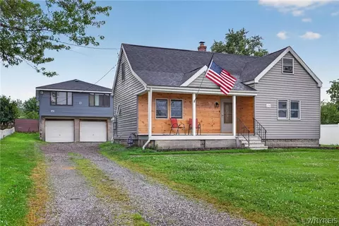 139-141 Hillside Ave, Orchard Park, NY 14127