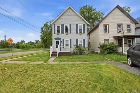 38 Carruthers Pl, North Tonawanda, NY 14120
