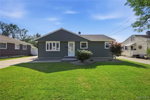 1310 Moll St, North Tonawanda, NY 14120