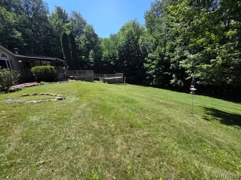Exterior - 5351 Middle Rd, Bath, NY 14810 photo 4 of 18