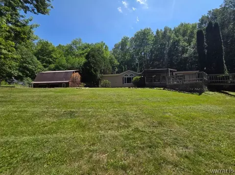 Exterior - 5351 Middle Rd, Bath, NY 14810 photo 6 of 18