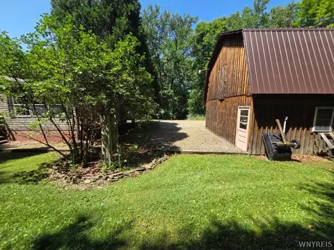 Exterior - 5351 Middle Rd, Bath, NY 14810 photo 13 of 18