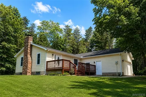 8579 Pigeon Hill Rd, Farmersville, NY 14737