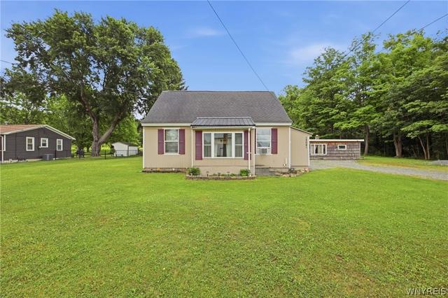 12081 Gowanda State Rd, North Collins, NY 14111