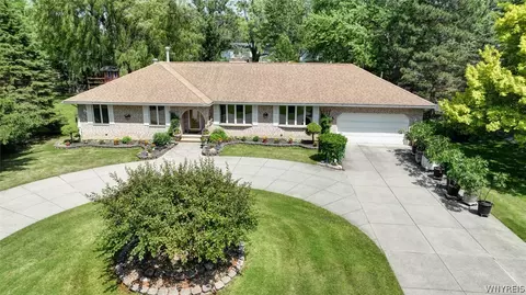 1835 N Forest Rd, Amherst, NY 14221