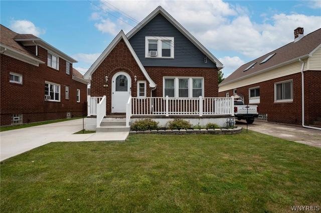 35 Fernald Ave, Lackawanna, NY 14218