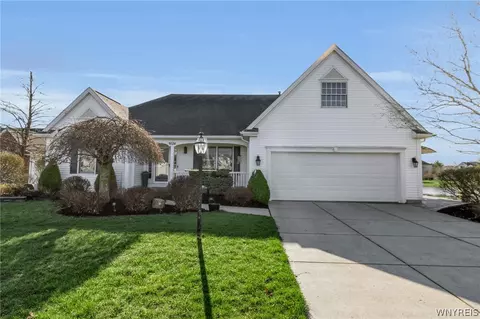 9574 English Ivy Ct, Clarence Center, NY 14032