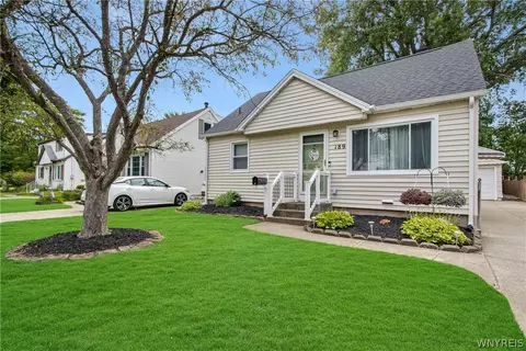189 Delray Ave, West Seneca, NY 14224