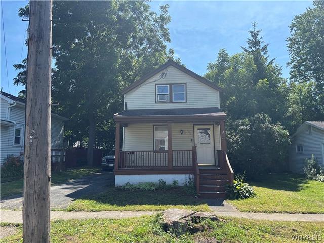 199 Cottage St, Lockport, NY 14094