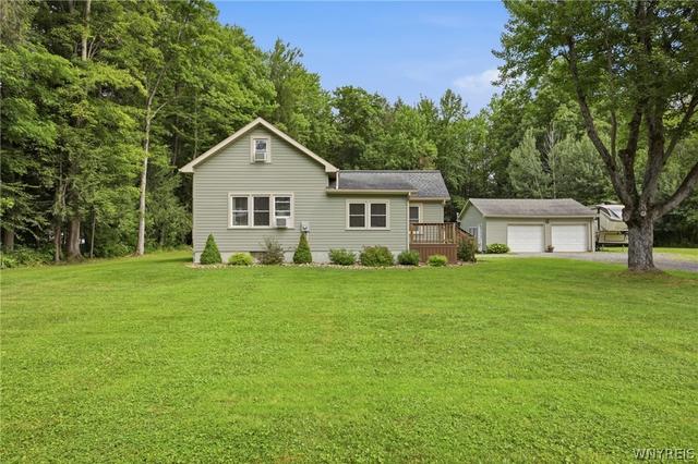 2292 New Jerusalem Rd, Eden, NY 14057
