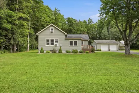 2292 New Jerusalem Rd, Eden, NY 14057