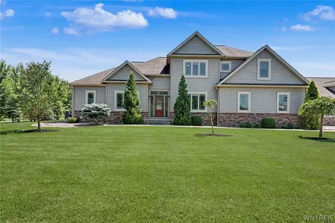 11831 Clarence Center Rd, Newstead, NY 14001