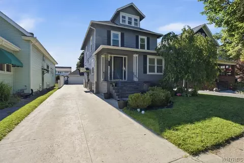 240 Wellington Rd, Buffalo, NY 14216
