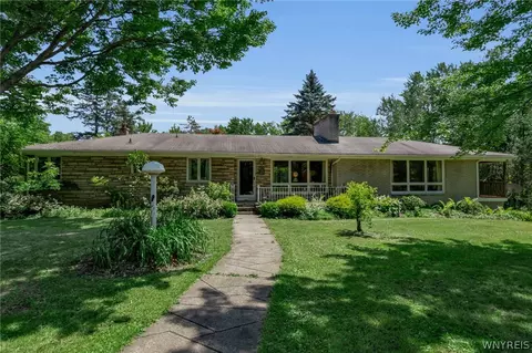 2035 Eastwood Rd, East Aurora, NY 14052