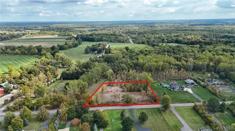 Salt Road E, Clarence, NY 14031
