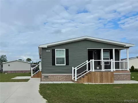 4307 Hurontario Pkwy, Niagara, NY 14304