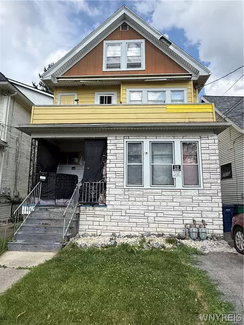 675 Northumberland Ave, Buffalo, NY 14215