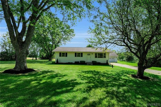 8009 Lewis Rd, Holland, NY 14080