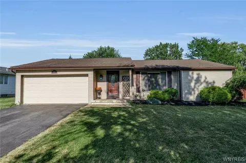 255 Warner Rd, Lancaster, NY 14086