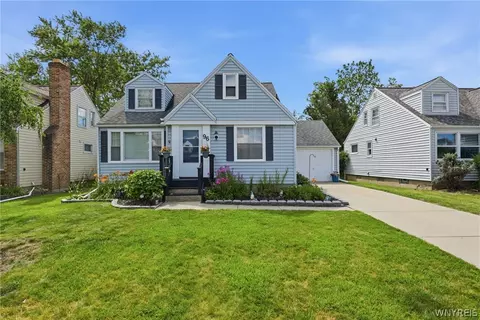 96 Cresthill Ave, Tonawanda, NY 14150