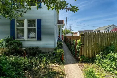 228 W Tupper St, Buffalo, NY 14201