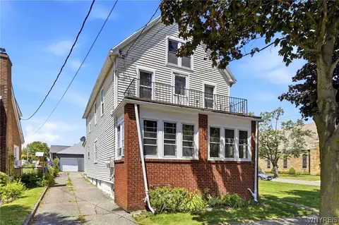 167 Laverack Ave, Lancaster, NY 14086