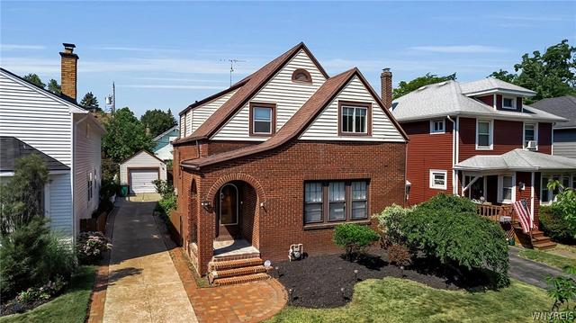 70 Radcliffe Rd, Buffalo, NY 14214