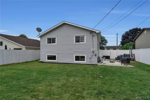 79 Terrell St, Depew, NY 14043 photo 6