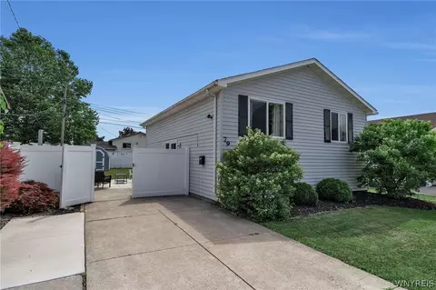 79 Terrell St, Depew, NY 14043 photo 3
