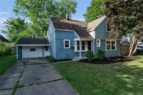 253 Lorfield Dr, Amherst, NY 14226