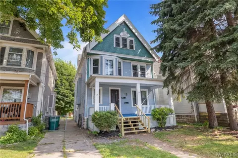17 Indian Church Rd, Buffalo, NY 14227