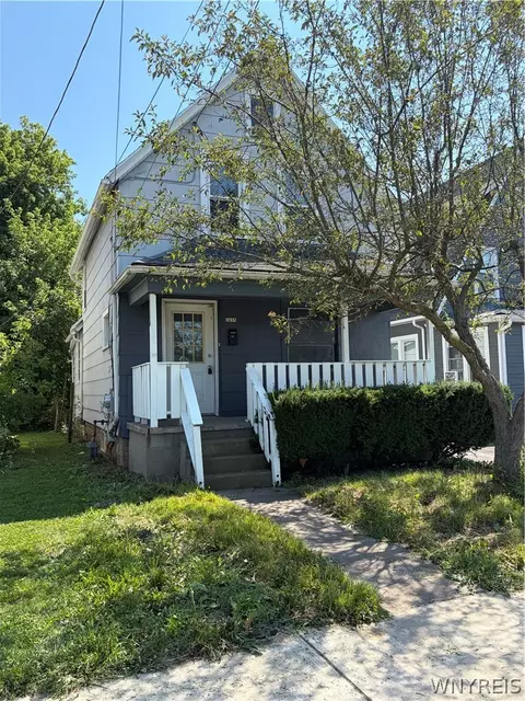 2435 Ontario Ave, Niagara Falls, NY 14305