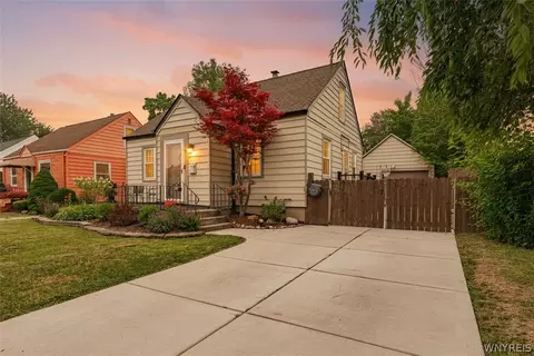 51 Sanders Rd, Buffalo, NY 14216