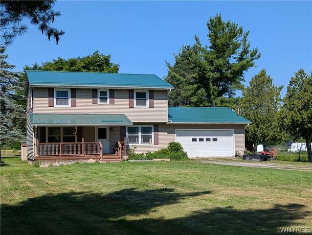 3402 Fruit Ave, Ridgeway, NY 14103