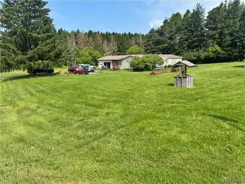 6909 Westview Dr, Perry, NY 14530 photo 4