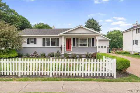 111 W Court St, Warsaw, NY 14569