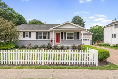 111 W Court St, Warsaw, NY 14569