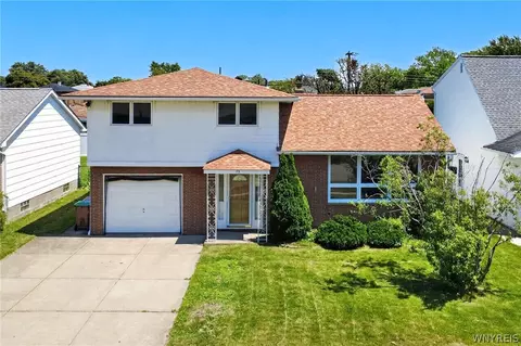 75 Fairoaks Ln, Cheektowaga, NY 14227