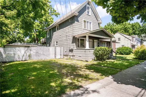 1860 Linwood Ave, Niagara Falls, NY 14305