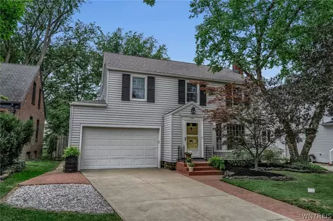 150 Burbank Dr, Amherst, NY 14226