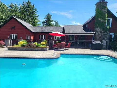 9303 Falls Rd, West Falls, NY 14170