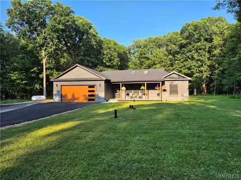 140 Roby St, Lockport, NY 14094