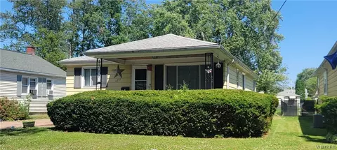 1251 94th St, Niagara Falls, NY 14304
