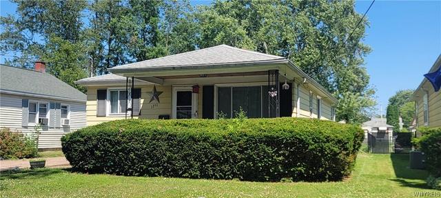 1251 94th St, Niagara Falls, NY 14304