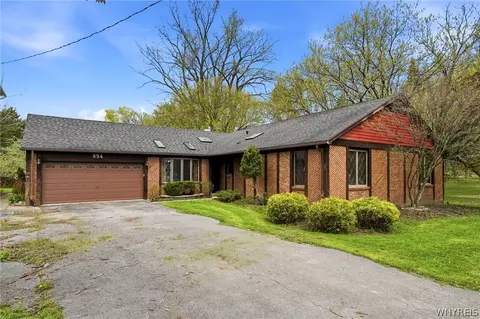 994 Sweeney St, North Tonawanda, NY 14120