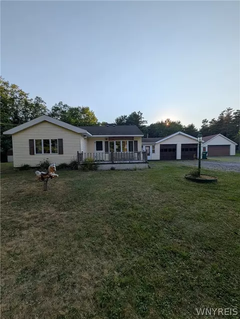 7236 Lower East Hill Rd, Colden, NY 14033