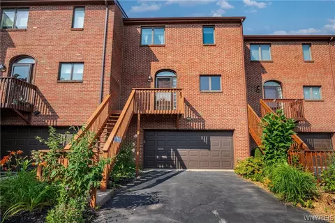 418 Lakefront Blvd, Buffalo, NY 14202