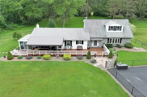 11592 Moore Rd, Springville, NY 14141
