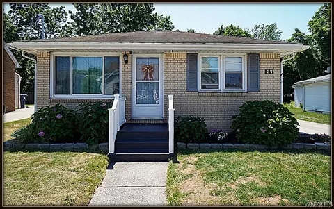 37 Burke Dr, Lackawanna, NY 14218